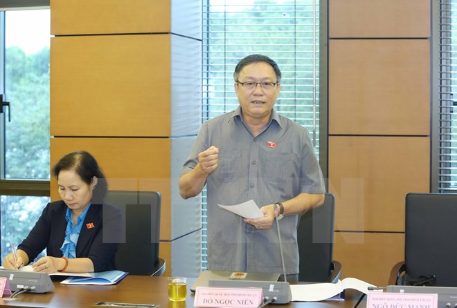 Đại biểu Quốc hội tỉnh Ninh Thuận Đỗ Ngọc Niễn phát biểu tại tổ. (Ảnh: Phương Hoa/TTXVN)