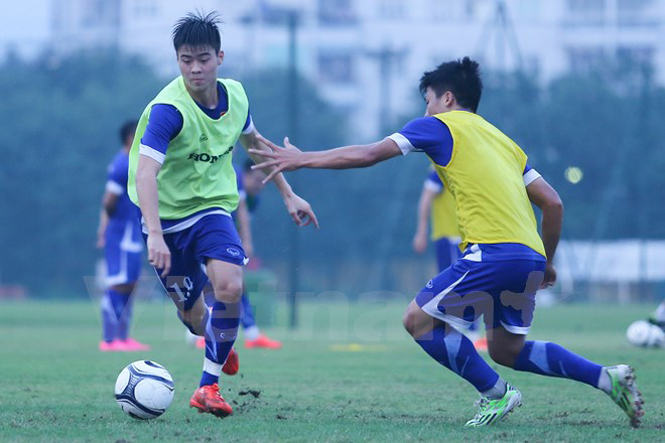 Duy Mạnh có tên trong cả hai hạng mục đề cử Quả bóng Vàng. (Ảnh: Minh Chiến/Vietnam+)