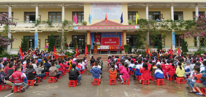 Được sự quan tâm của cấp uỷ, chính quyền địa phương, cùng sự nỗ lực, đoàn kết của tập thể sư phạm, Trường tiểu học Nghĩa Ninh đã đạt chuẩn Quốc gia.