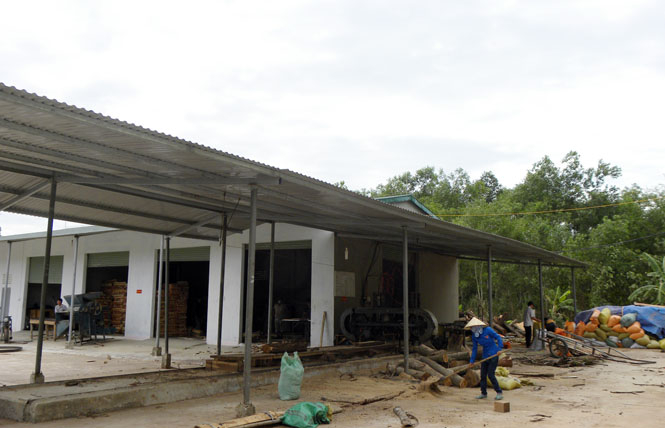 Cơ sở chế biến gỗ xuất khẩu ở xã Hồng Hoá, huyện Minh Hoá.
