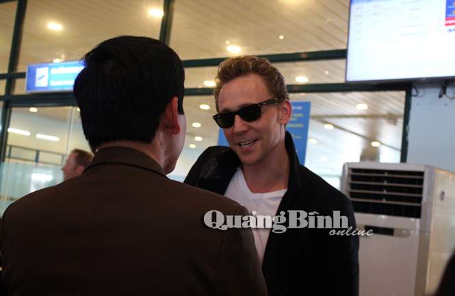 Nam tài tử, diễn viên chính trong phim- Tom Hiddleston