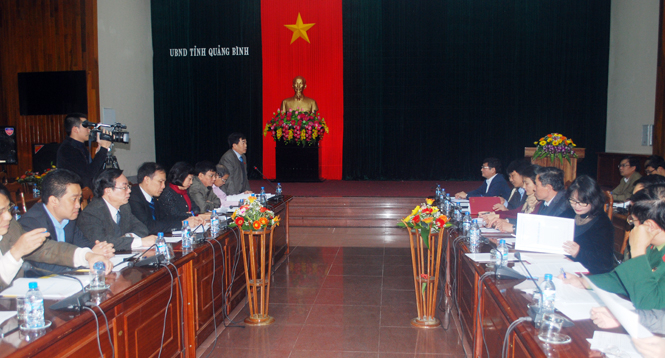 Toàn cảnh buổi làm việc.