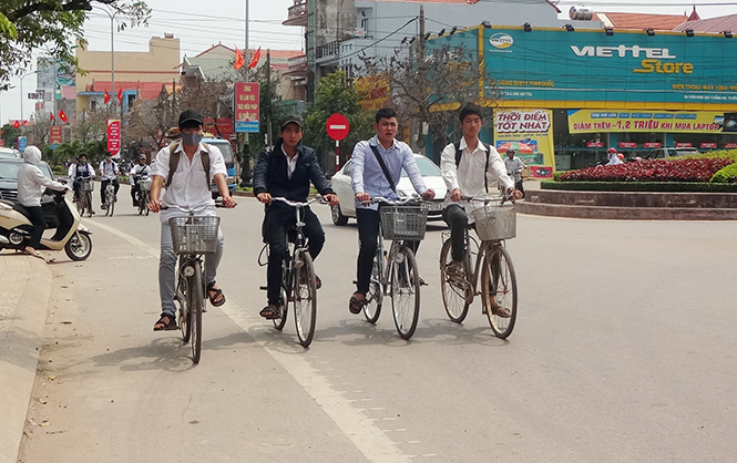 Tình trạng học sinh vi phạm pháp luật về ATGT đang ngày càng phổ biến.