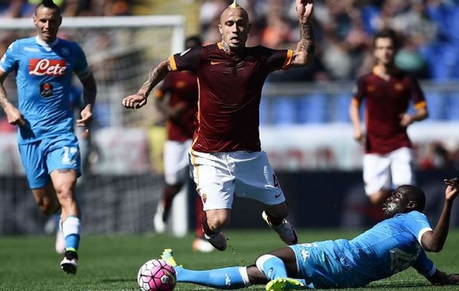  Nainggolan của Roma đã giúp Juventus đăng quang sớm. (Nguồn: AP)