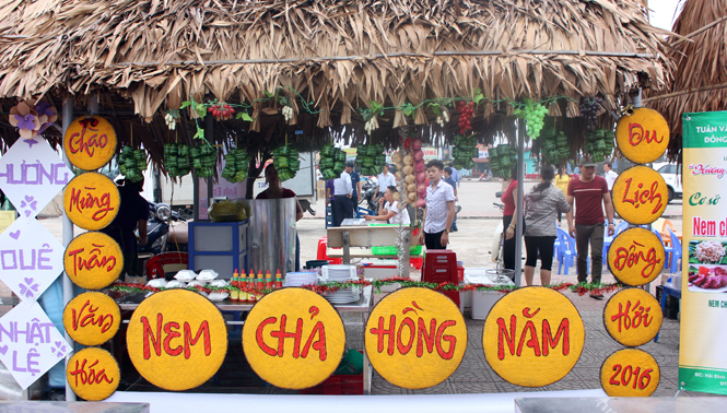 Một gian hàng tại Lễ hội ẩm thực “Hương quê Nhật Lệ”