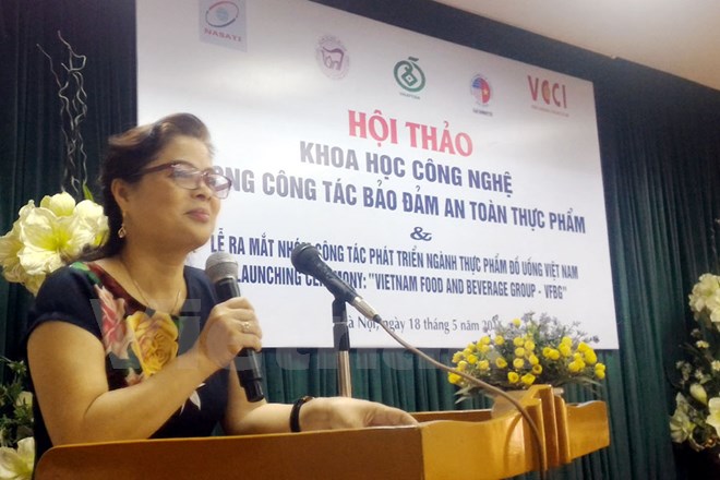 Bà Lê Thị Khánh Vân cho hay, nhiều quốc gia trên thế giới quản lý rất nghiêm túc nông sản thực phẩm từ đồng ruộng tới bàn ăn. (Ảnh: T.H/Vietnam+)