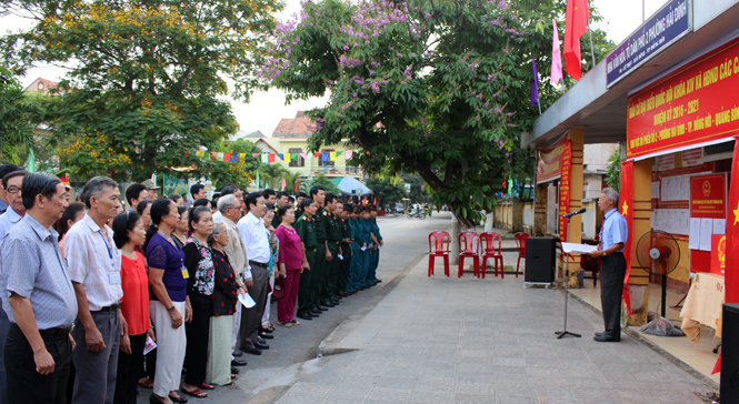 Cử tri thành phố Đồng Hới chung ngày hội lớn