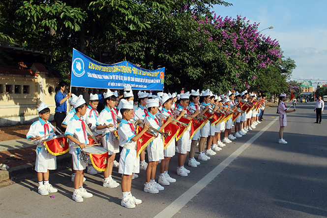 Đội nghi thức Nhà Thiếu nhi.