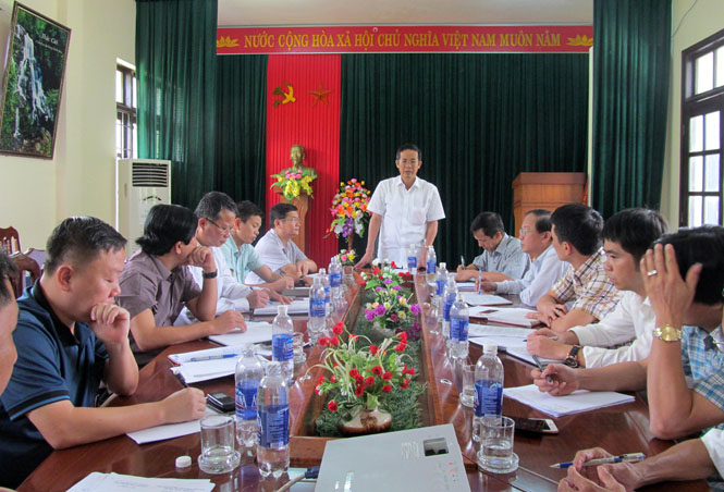 Đồng chí Trần Công Thuật, Phó Bí Thư Thường trực Tỉnh ủy kết luận tại buổi làm việc với Trung tâm Du lịch Phong Nha- Kẻ Bàng, Ban quản lý Vườn Quốc gia Phong Nha- Kẻ Bàng và Công ty Oxalis.