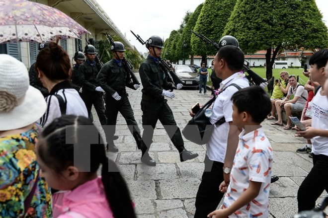 Cảnh sát Thái Lan triển khai tại thủ đô Bangkok ngày 14-8. (Nguồn: AFP/TTXVN)