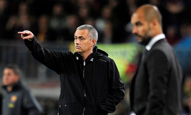 Mourinho và Guardiola hứa hẹn sẽ tạo nên một trận cầu hấp dẫn. (Nguồn: AFP)