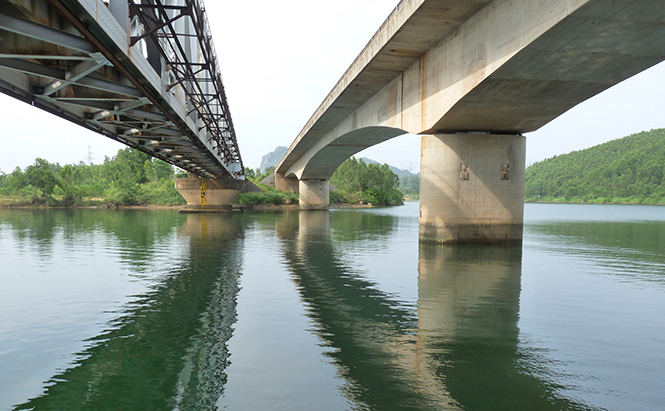 Bên dòng Long Đại. Ảnh: P.V