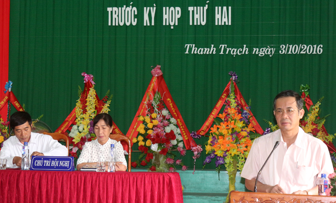 Đồng chí Trần Công Thuật, Phó Bí thư Thường trực Tỉnh ủy, Trưởng đoàn đại biểu Quốc hội tỉnh tiếp thu, giải trình các kiến nghị của cử tri.