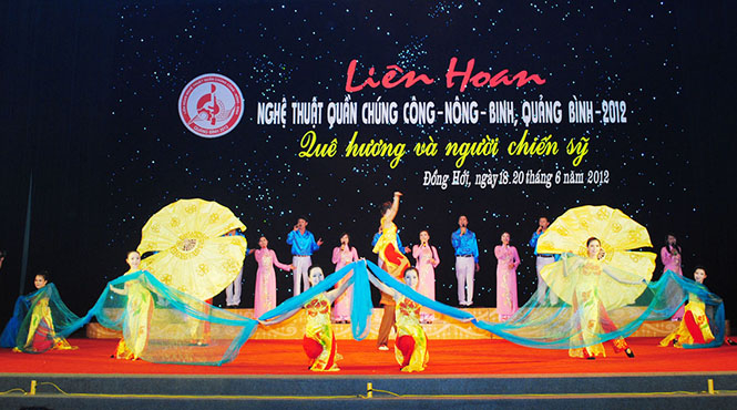  Liên hoan nghệ thuật quần chúng công - nông - binh Quảng Bình