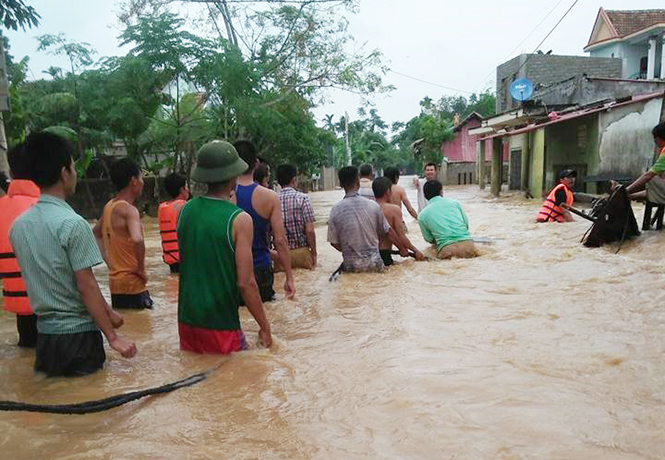  Phù Hóa chìm trong biển nước khi lũ về.