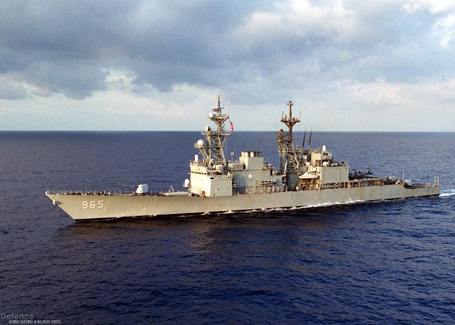 Khu trục hạm Spruance. (Nguồn: DefenceTalk)