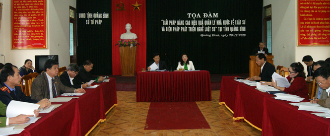 Toàn cảnh hội nghị.