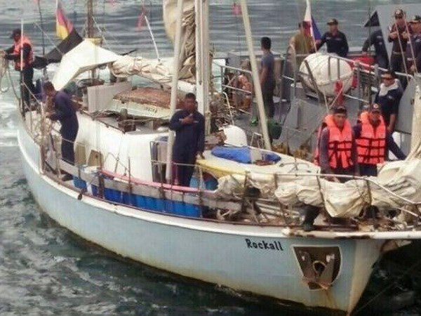 Lực lượng an ninh biển Philippines có mặt tại hiện trường. (Nguồn: Sydney Morning Herald)
