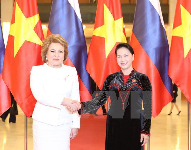 Chủ tịch Quốc hội Nguyễn Thị Kim Ngân và Chủ tịch Hội đồng Liên bang Nga Valentina Ivanovna Matvienko hội đàm. (Ảnh: Trọng Đức/TTXVN)