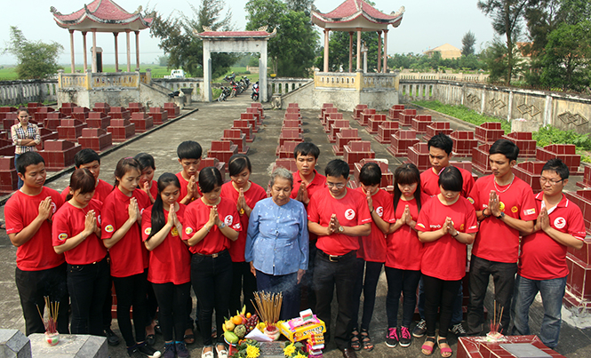 CLB Thanh niên vận động HMTN Quảng Bình tri ân liệt sỹ Gạc Ma.