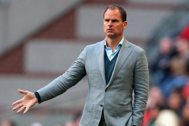  Frank De Boer chuyển sang làm HLV. Mới nhất, ông dẫn dắt Inter Milan. Ảnh: ajaxdaily.com