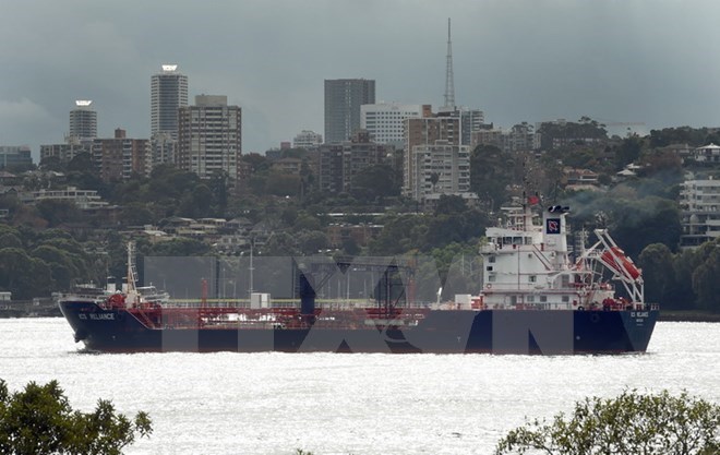 Tàu thuyền hoạt động tại khu vực cảng Sydney, Australia. (Nguồn: AFP/TTXVN)