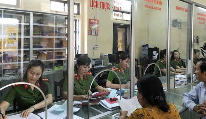 Học tập và làm theo tư tưởng, đạo đức, phong cách Hồ Chí Minh, CBCS Công an thành phố Đồng Hới nêu cao tinh thần “Vì nhân dân phục vụ”.