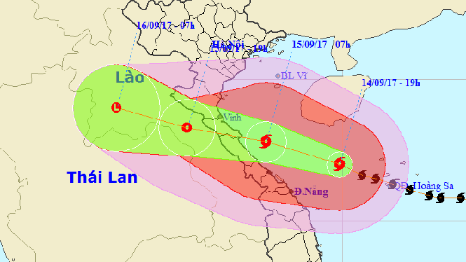 Bão đổ bộ vào đất liền