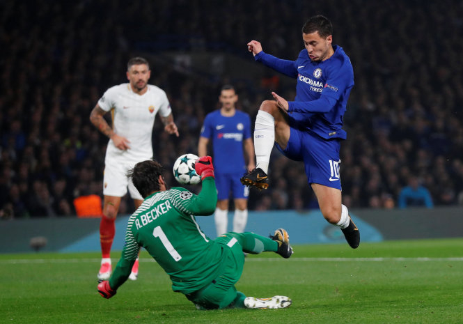  Hàng thủ vững chắc của Roma thách thức hàng công bùng nổ của Chelsea. Ảnh: REUTERS