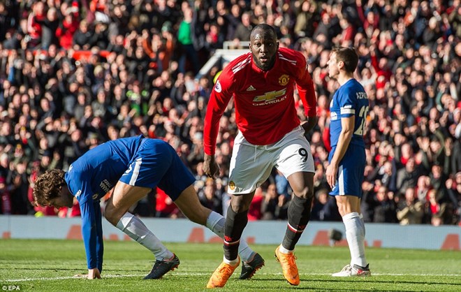 Lukaku tỏa sáng giúp M.U giành trọn 3 điểm trước Chelsea. (Nguồn: EPA)