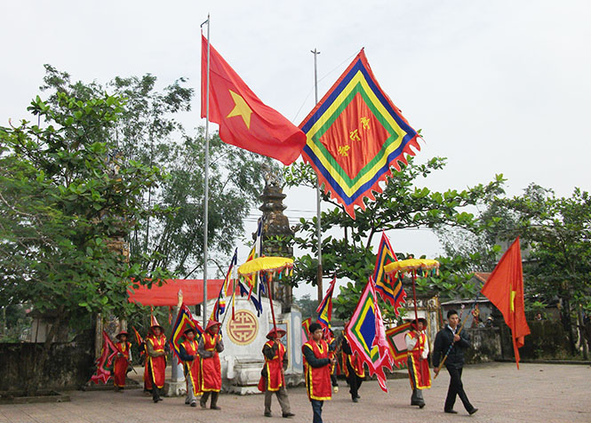 Lễ kỳ phúc và rước Thành hoàng làng trong ngày mùng 8 tháng giêng hàng năm là nét đẹp truyền thống của người dân xã Quảng Hòa (TX. Ba Đồn). Ảnh: T.H