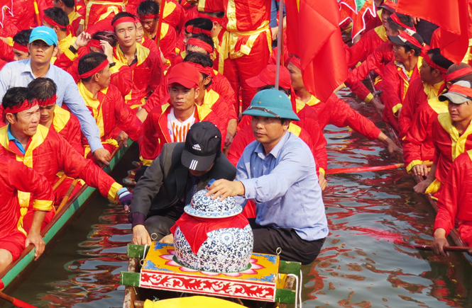 Lễ Rước nước từ Vực An Sinh về chùa.