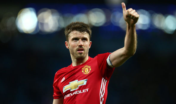 Michael Carrick sẽ treo giày vào cuối mùa giải năm nay. Ảnh: GETTY IMAGES