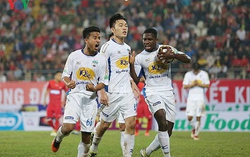 HAGL bỏ V-League, lứa Xuân Trường, Công Phượng sẽ về làm nông. (Ảnh: Thang Duy)