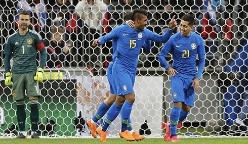 Brazil dễ dàng thắng chủ nhà World Cup 2018. (Ảnh: Getty). 