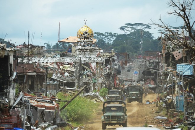 Quân đội Philippines trong chiến dịch quân sự truy quét phiến quân. (Nguồn: AFP/TTXVN)