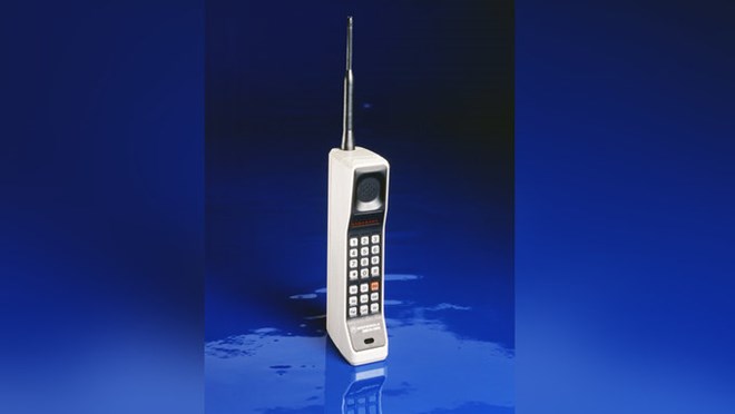 Motorola DynaTAC. (Nguồn: phonearena.com)