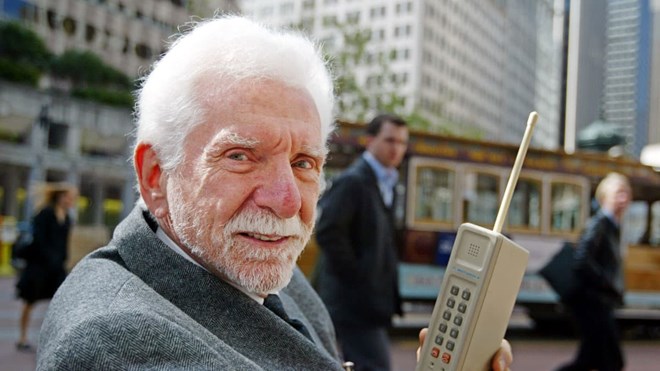  Tiến sỹ Martin Cooper (Nguồn: AP)