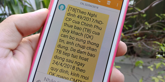 Thuê bao thuộc diện phải bổ sung thông tin sẽ nhận được tin nhắn thông báo từ nhà mạng. - Ảnh: ĐỨC THIỆN