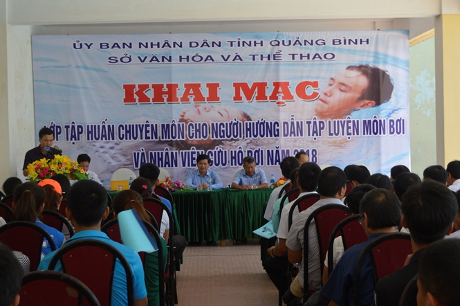 100 học viên tham gia lớp tập huấn bơi lội, cứu hộ  đuối nước năm 2018