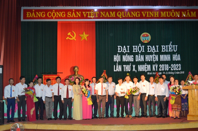 Ban chấp hành Hội Nông dân huyện Minh Hóa nhiệm kỳ 2018-2023 nhận nhiệm vụ