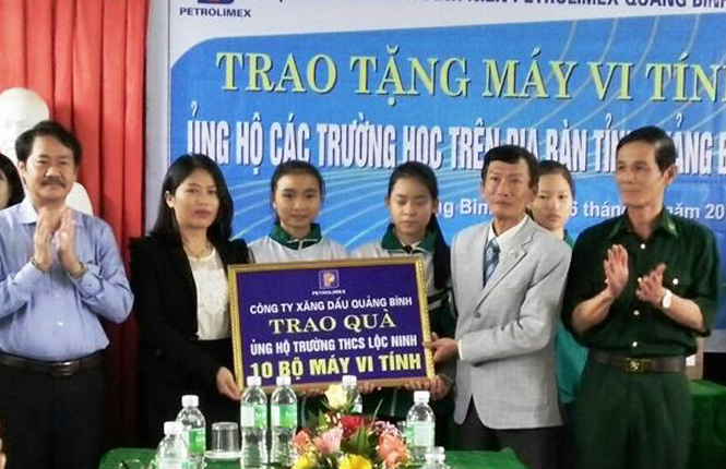 Công ty Xăng dầu Quảng Bình tích cực đẩy mạnh công tác an sinh xã hội.