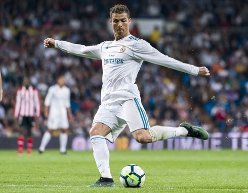 Chủ tịch Perez sẽ bán Ronaldo nếu đội bóng nào chi đủ số tiền 175 triệu Bảng (Ảnh: Getty).