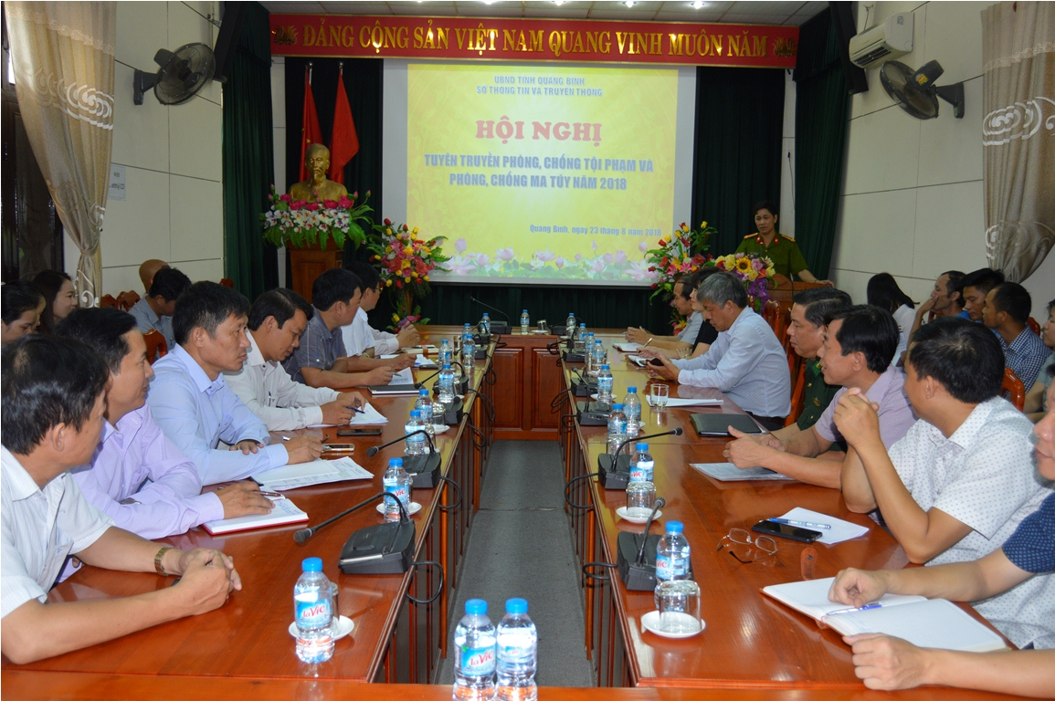 Các đại biểu tham dự hội nghị