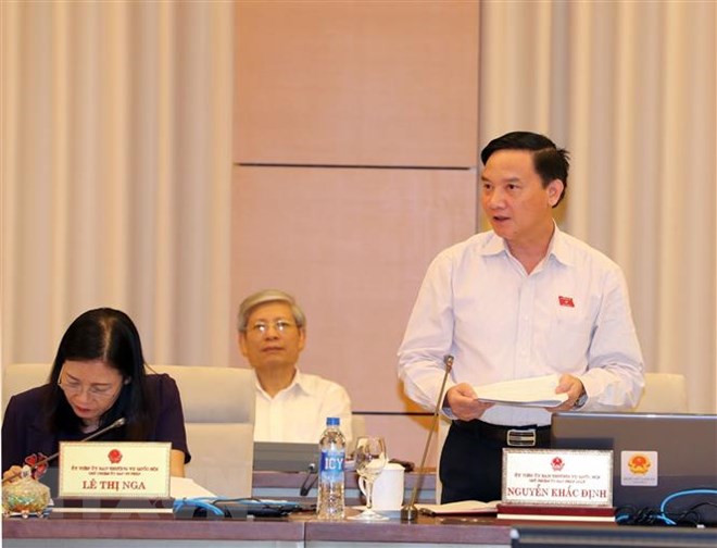 Chủ nhiệm Ủy ban Pháp luật của Quốc hội Nguyễn Khắc Định phát biểu. (Ảnh: Trọng Đức/TTXVN)