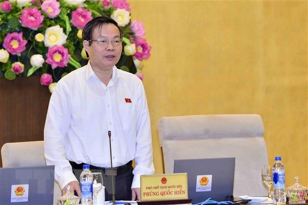 Phó Chủ tịch Quốc hội Phùng Quốc Hiển phát biểu tại phiên họp. (Ảnh: Phương Hoa/TTXVN)