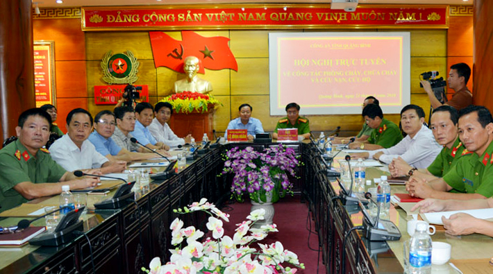 Các đại biểu dự tham hội nghị tại điểm cầu Quảng Bình.