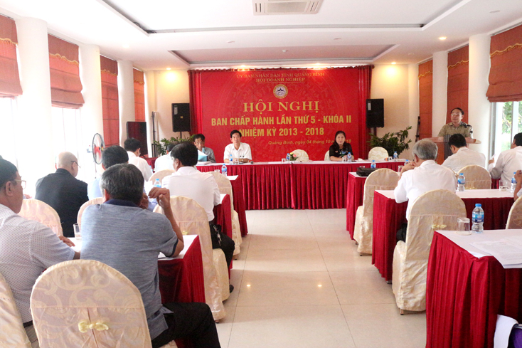 Toàn cảnh hội nghị.