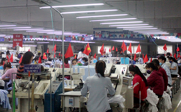 Trong khi người lao động thiếu việc làm, nhiều doanh nghiệp vẫn gặp khó khăn trong tuyển dụng.   