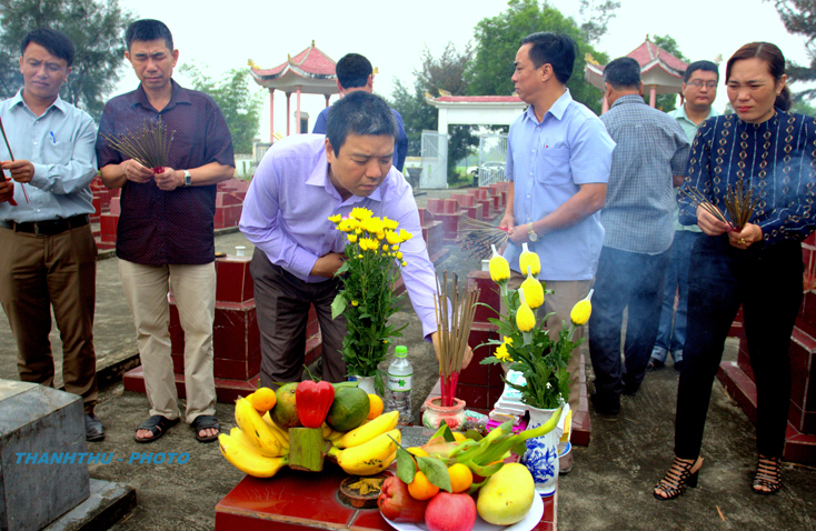 Đại diện Công ty Truyền thông Phú Mạnh tại buổi lễ tri ân.